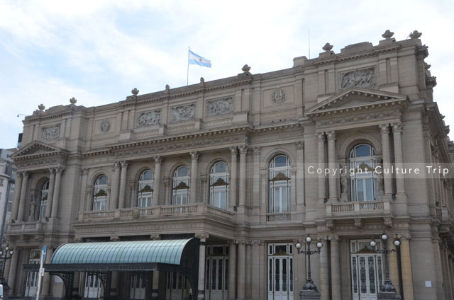 Entrée du théâtre Colón