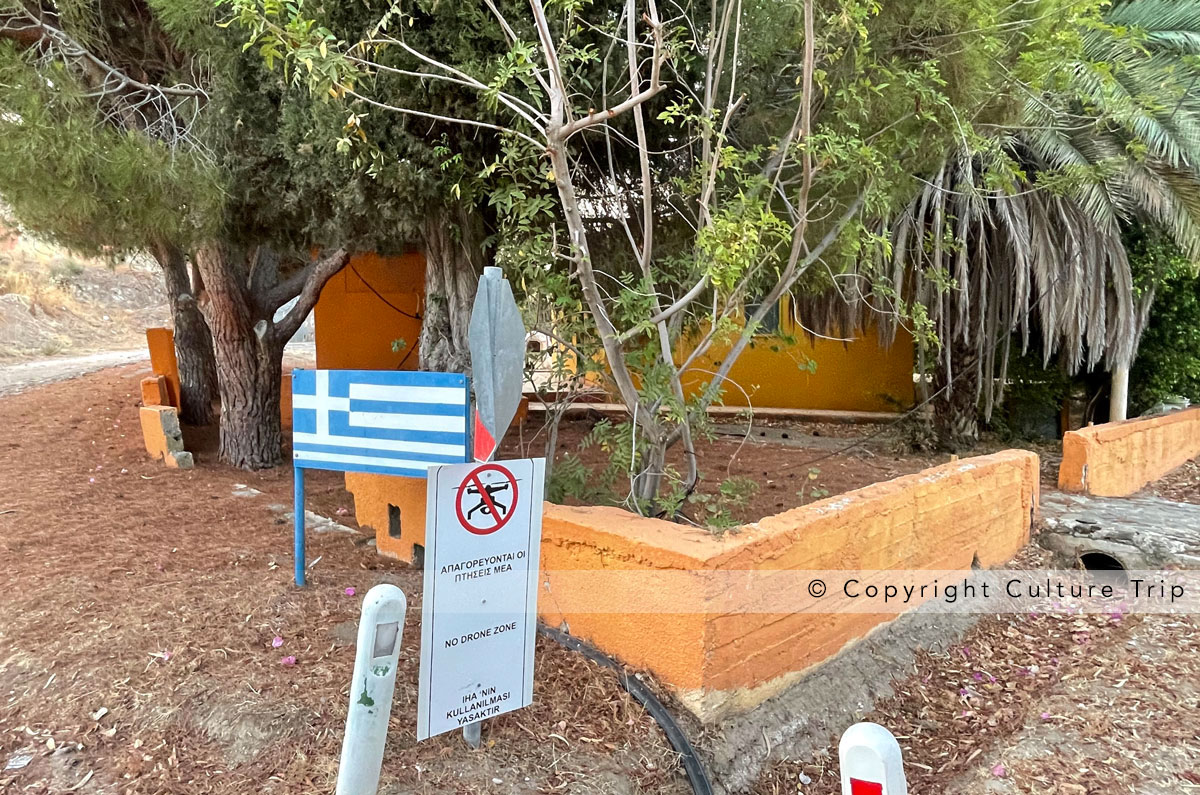 Un ancien poste frontière près de l'enclave de Kokkina