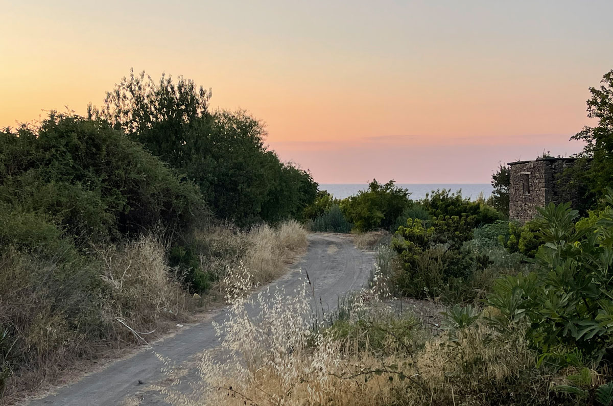 Chemin menant à l'enclave de Kokkina