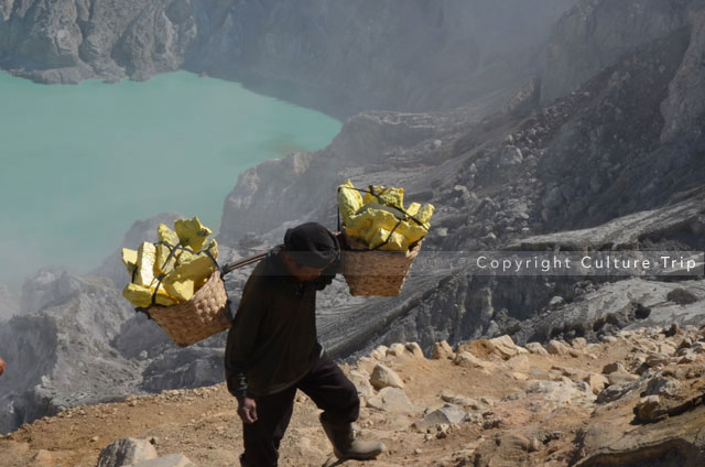Cratère du volcan Ijen