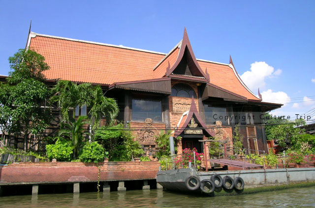 Maison en bois tropical